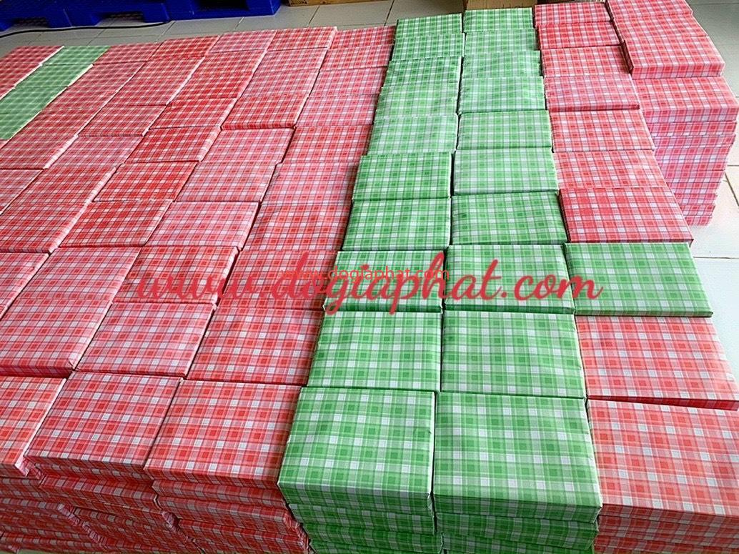 TẬP HỌC SINH PHÁT THƯỞNG